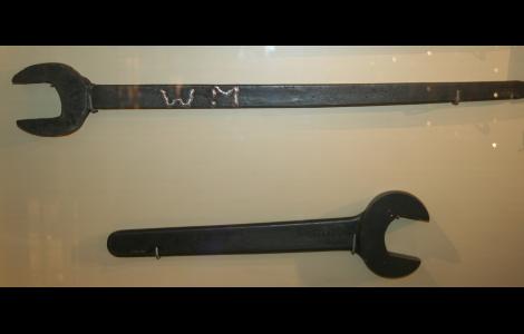 Large locally made spanners